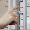 FS display, 1-sided fixed plate with lockable rods