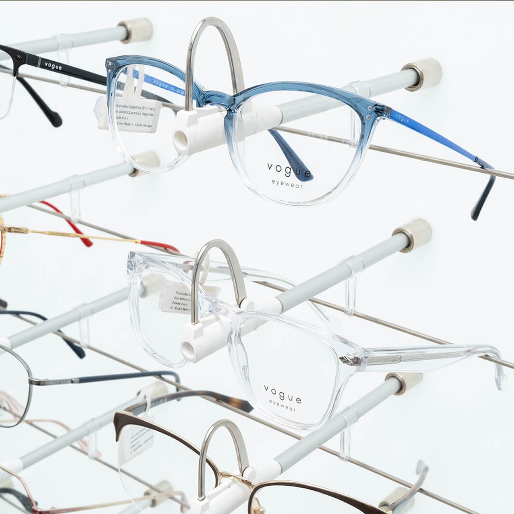 STK Multi Pin FS display, 128 pins (128), cabinet in oak, 930x2035x400 mm