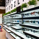 Diverse LED shelf, magnetic bottom