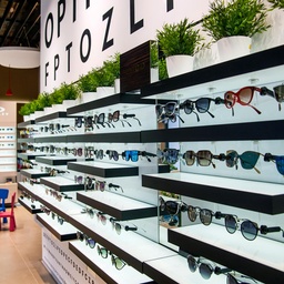 Diverse LED shelf, magnetic bottom