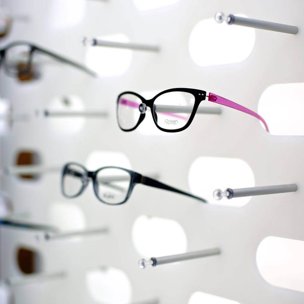 Pin Solo panel with oval holes, pins, satinated acrylic