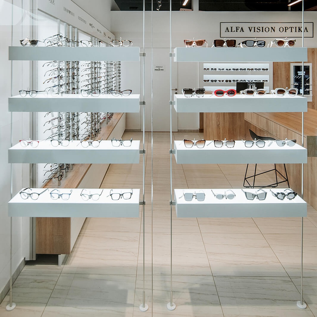 Sky Line Quadro display, 4 LED shelves, 900x1600-4500 mm