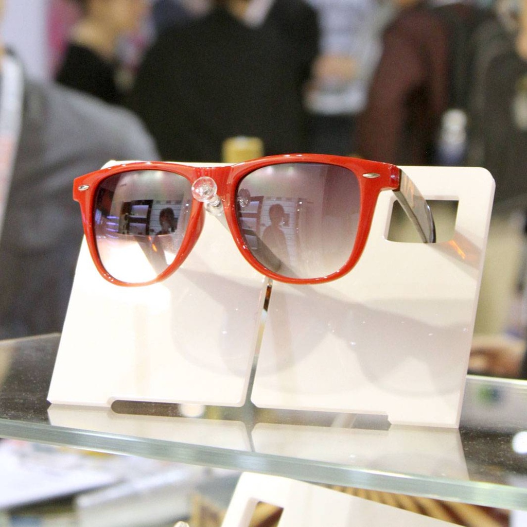 Frame holder with changeable inclination, acrylic