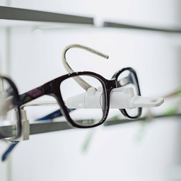 Clear Look Single Lock lockable frame holder (1)