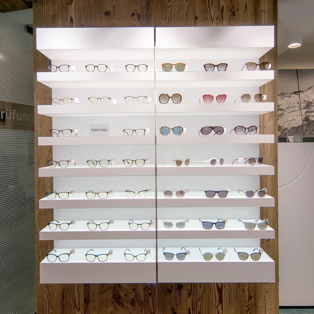 Quadro wall display, 7 LED shelves