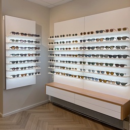 Vivida wall display, 7 LED shelves, acrylic, edge lighting