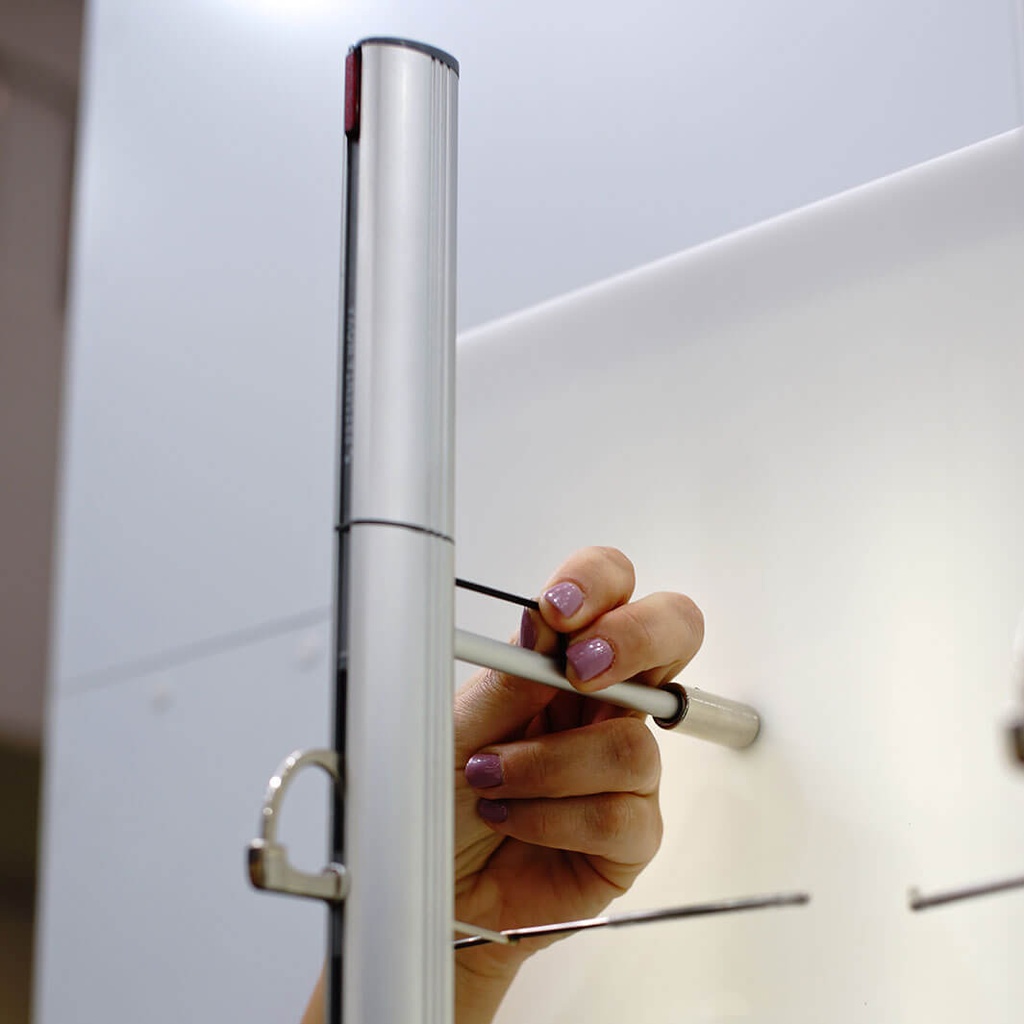 Motor for SRC remote lockable rod