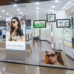 Shop window stand, aluminium base, acrylic plates, 900x500 mm