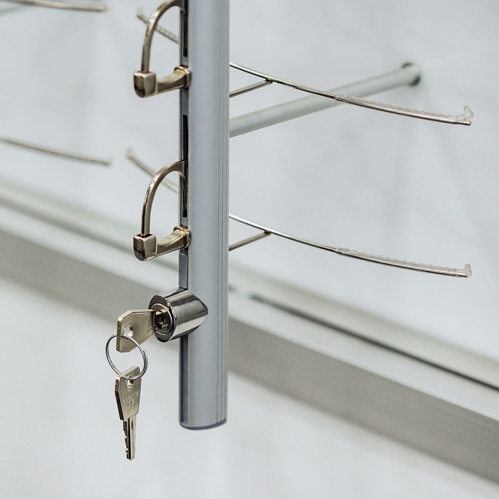 FS display, rotating plate, 4 rods (72 frames), 1 drawer, handles (120 cases), 552×1980×400 mm